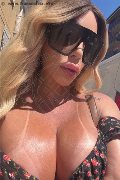 Napoli Trans Ellena Bittencourt 392 12 74 529 foto selfie 9